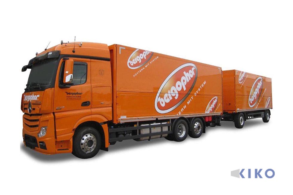 KIKO 10 Zugkombination mit Drehschemelanhänger